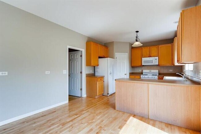 Building Photo - 31563 North Borre Dr., Lakemoor, IL, 60044