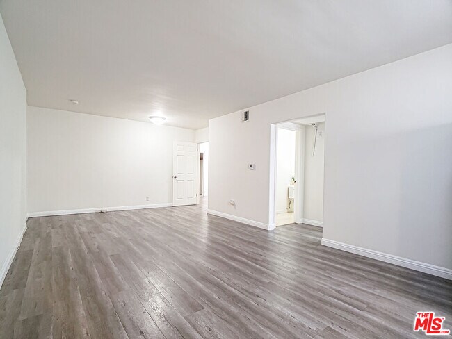 Foto del edificio - 4343 4th St