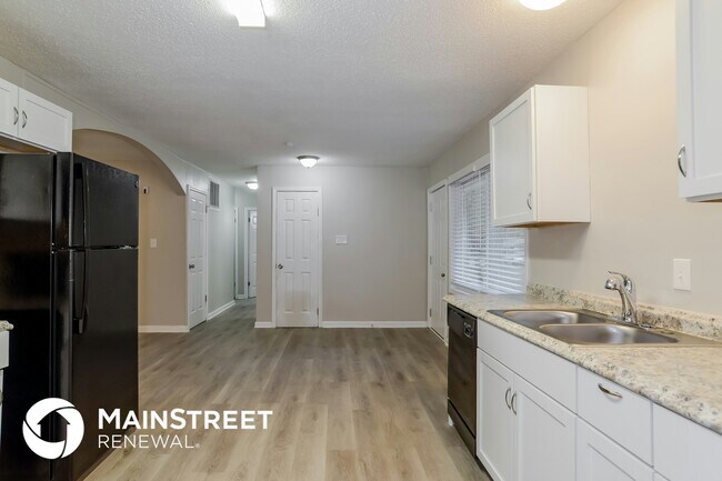 Foto del edificio - 10806 Bristol Terrace