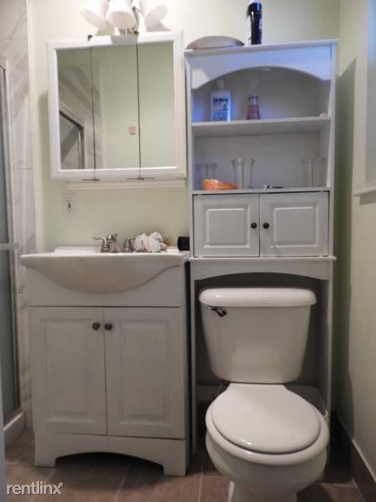 Building Photo - 3 br, 2 bath House - 5425 tiburon way