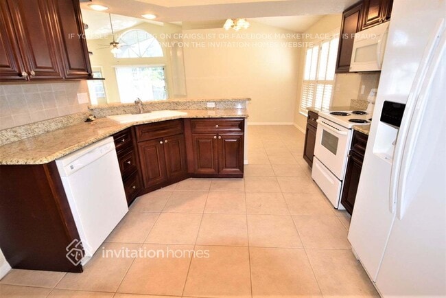 Building Photo - 549 Lancer Oak Dr