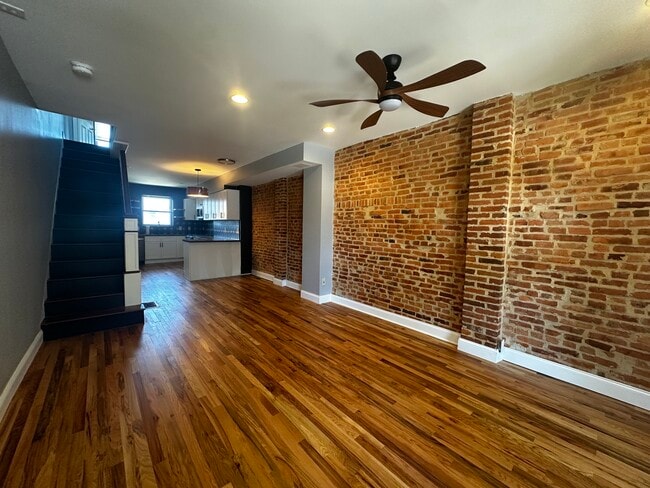 Building Photo - 314 Oldham St