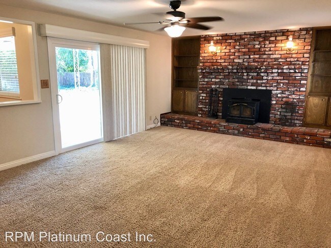 Building Photo - 3 br, 2 bath House - 7691 N. Fancher Rd.