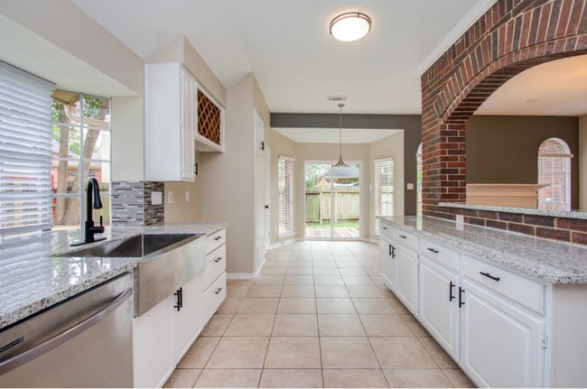 Building Photo - 14815 S Bristol Harbour Cir