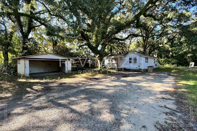 Building Photo - 2 Bedroom/1 Bathroom Home in Mobile!