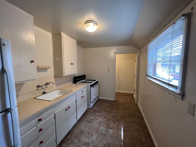 Foto del edificio - 727/731 W 6th Street