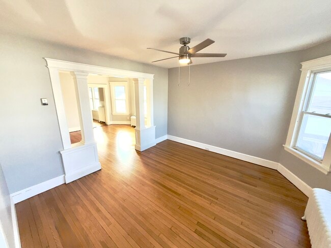 Building Photo - 76 Rose St