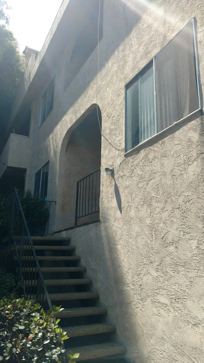 Foto principal - 342 Culver Blvd