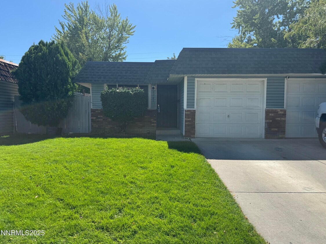 Foto principal - 1741 Sue Way
