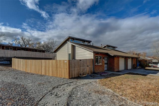 Building Photo - 845 S Depew St