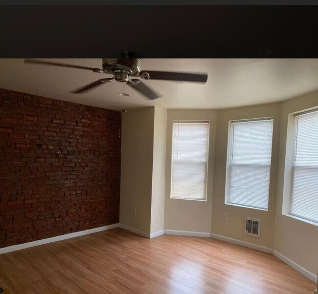 Foto del edificio - CHARMING STUDIO APARTMENT IN NORTH PHILADE...