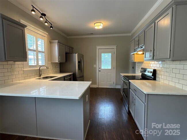 Foto del edificio - 8228 Ballymore Ct