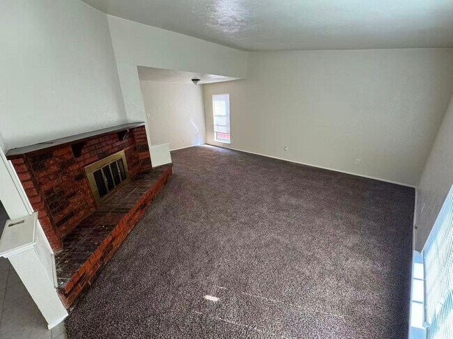 Building Photo - Beautiful 3 Bedroom House in Rowlett