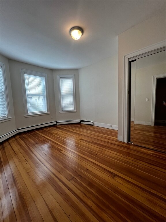 Foto del edificio - 23 Farrington Ave