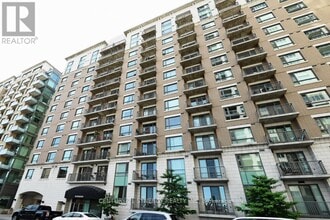 Building Photo - 200-200 Besserer St