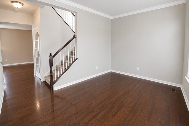 Building Photo - 9480 Woodbine Way