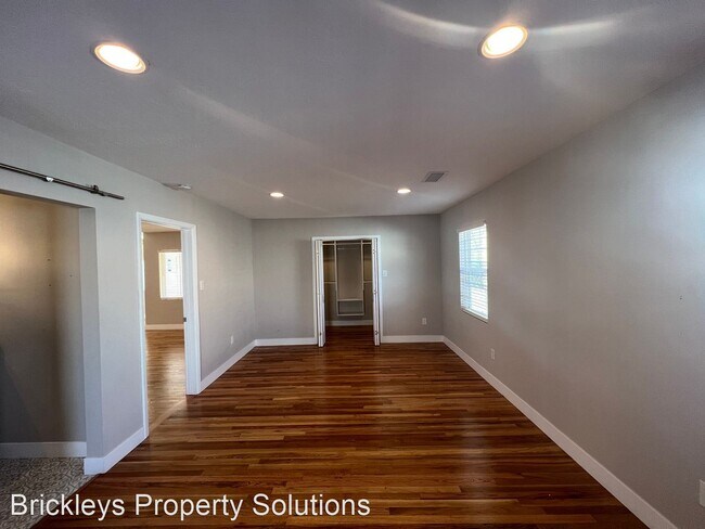 Foto del edificio - 3 br, 2 bath House - 700 Vassar Drive SE