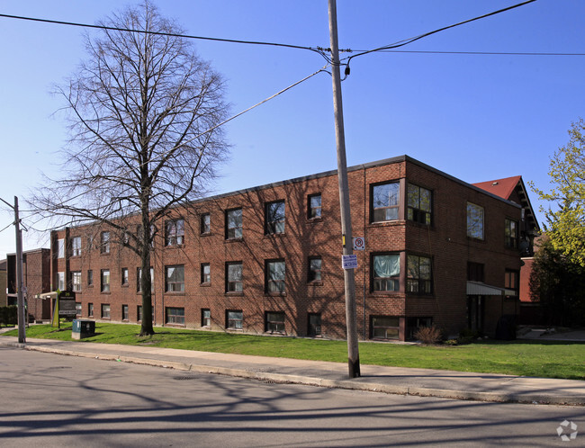 Building Photo - Albert Apartments