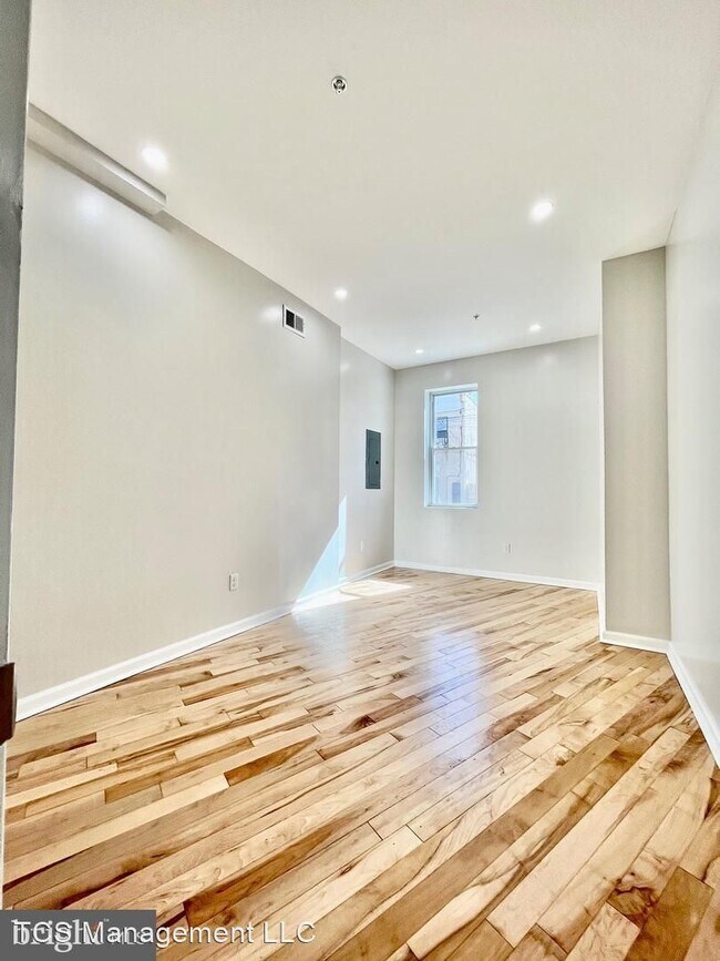 Foto del edificio - 1 br, 1 bath House - 2602 Frankford Ave