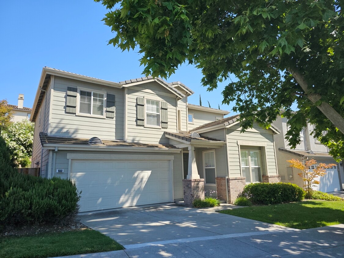 Primary Photo - 1660 Wheatley Pl