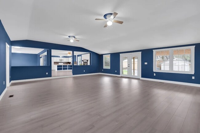 Foto del edificio - 8701 Tullahoma Hwy