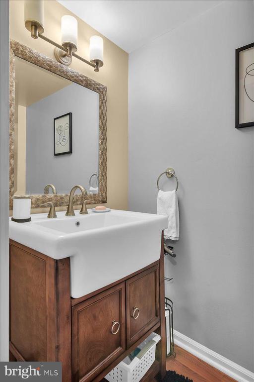 Building Photo - 211 Harbourtown Blvd