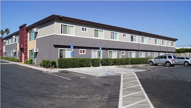 Building Photo - ETHAN TERRACE