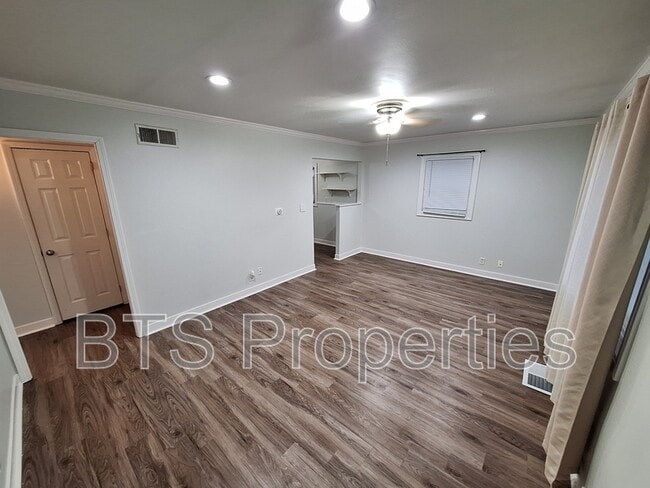 Foto del edificio - 921 W Purtscher Dr