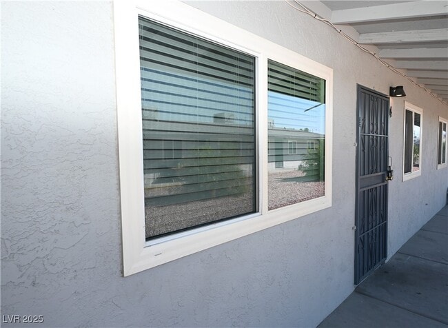 Building Photo - 2508 N McCarran St