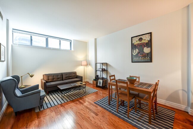 Foto del edificio - 2120 Vermont Ave NW