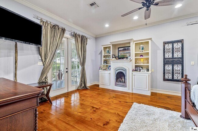 Foto del edificio - 237 River Oaks Dr