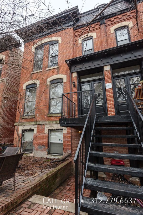 Building Photo - 2136 N Bissell St