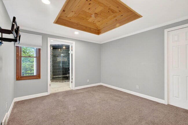 Foto del edificio - 112 Robin Hill Ln