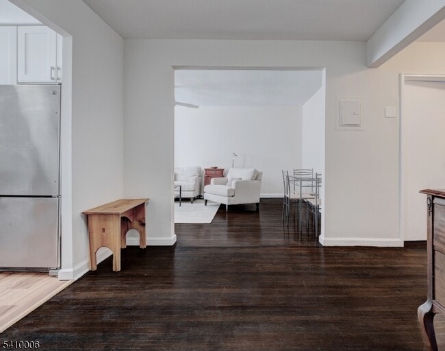 Building Photo - 101 Gates Ave