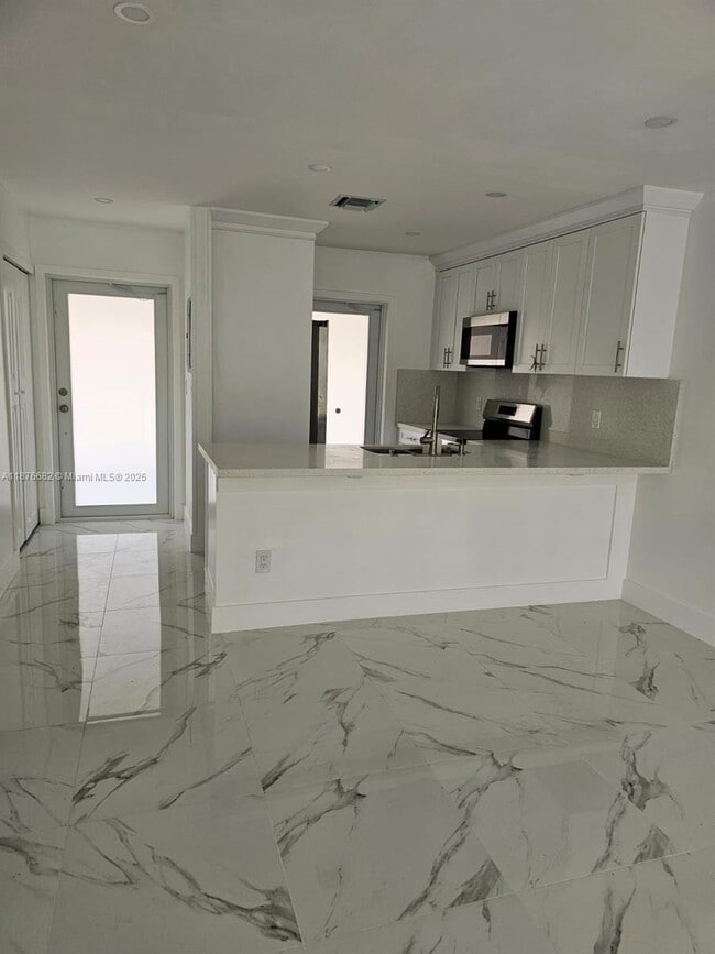 Building Photo - 3430 NW 52nd Ave