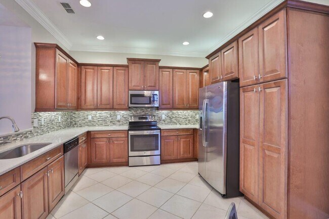 Foto del edificio - 5103 Shady Stone Pl