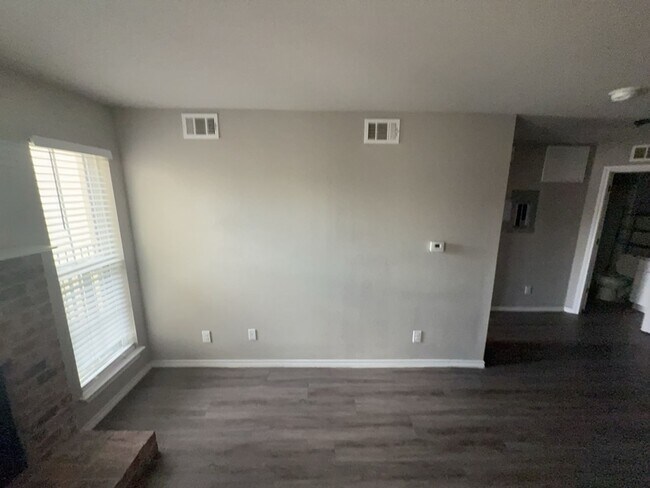Photo - 9520 Royal Ln Apt 220