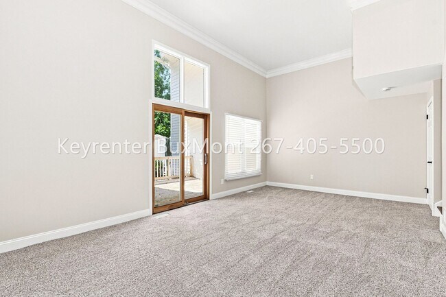 Foto del edificio - 102 Solway Cir