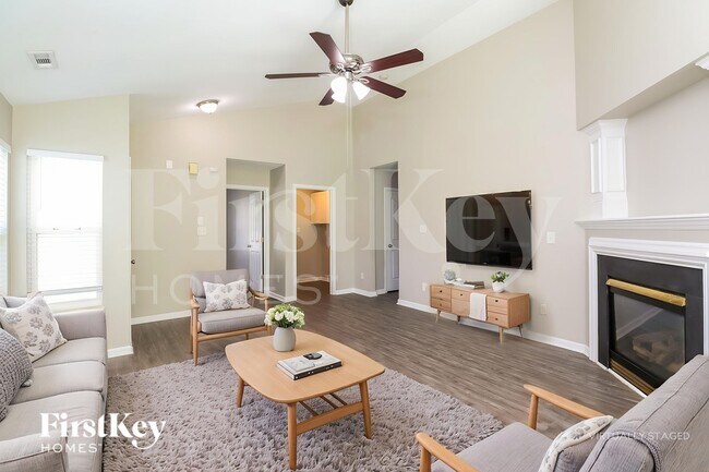 Building Photo - 7307 Woodbourne Ln