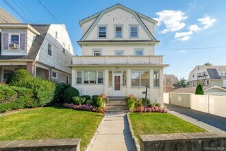 Building Photo - 270 Sickles Ave
