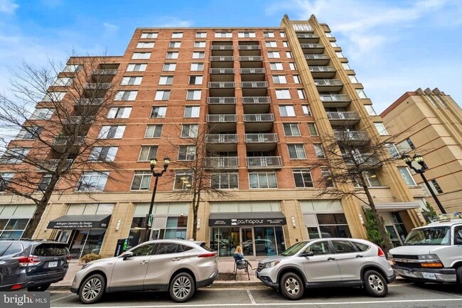 Building Photo - 1020 N Highland St