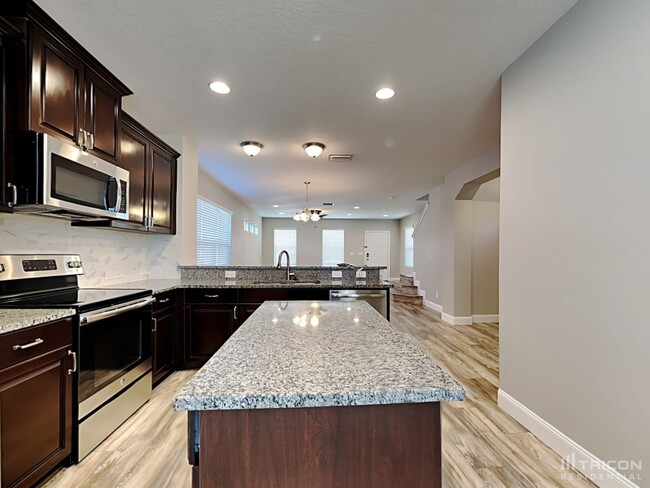 Foto del edificio - 3925 Cottage Hill Ave