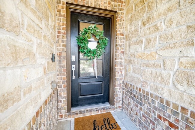 Building Photo - 15426 Hill Country Oaks Ln