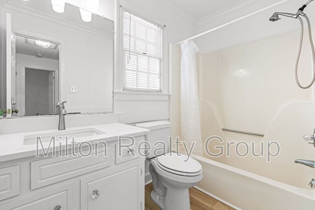 Building Photo - 7709 Highlandview Cir