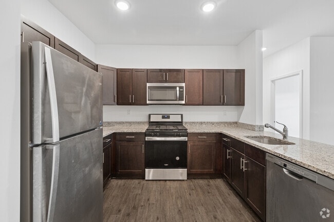 2BR, 2BA - 1,172SF - Kitchen - The Residence at Old York Village