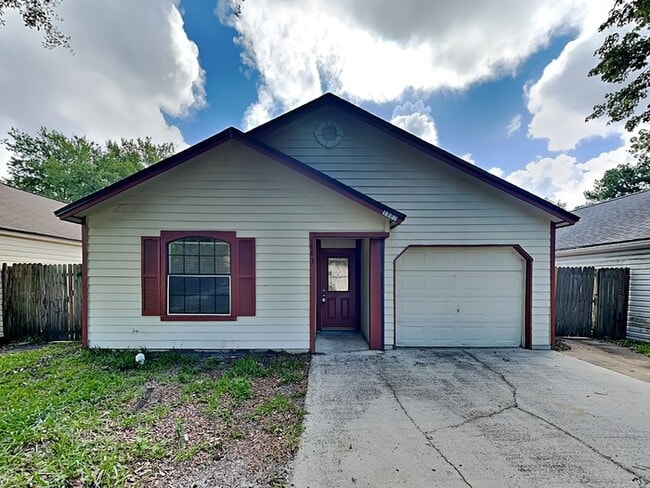 Building Photo - 1883 MacKenzie Ct S