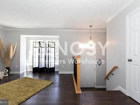 Building Photo - 7100 Springhouse Ln