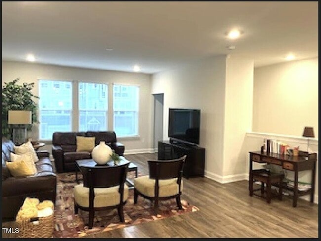 Building Photo - 2887 Macintosh Woods Dr