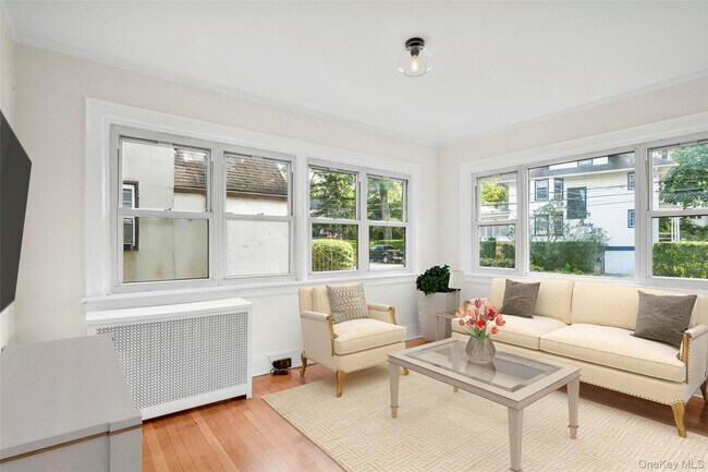 Foto del edificio - 506 Siwanoy Pl