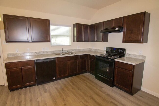 Building Photo - 921 Fletcher Hills Ct